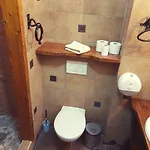 Gæstehus A Restauracia Toldi