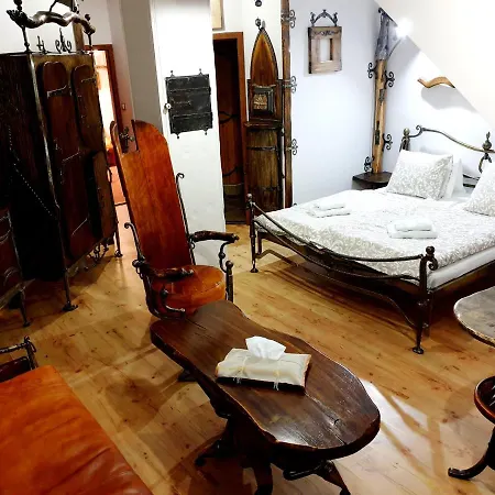 A Restauracia Toldi