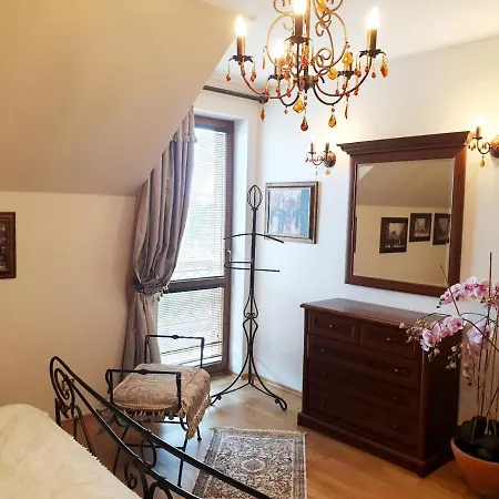 A Restauracia Toldi Pensión