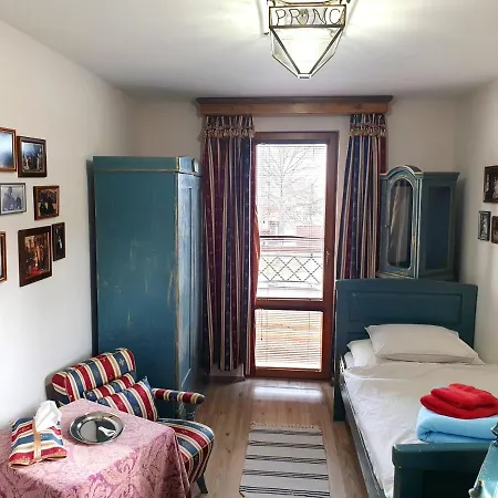 A Restauracia Toldi Guest house